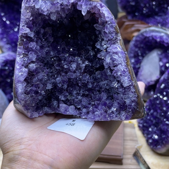 未镶嵌水晶大型摆件（非配饰）