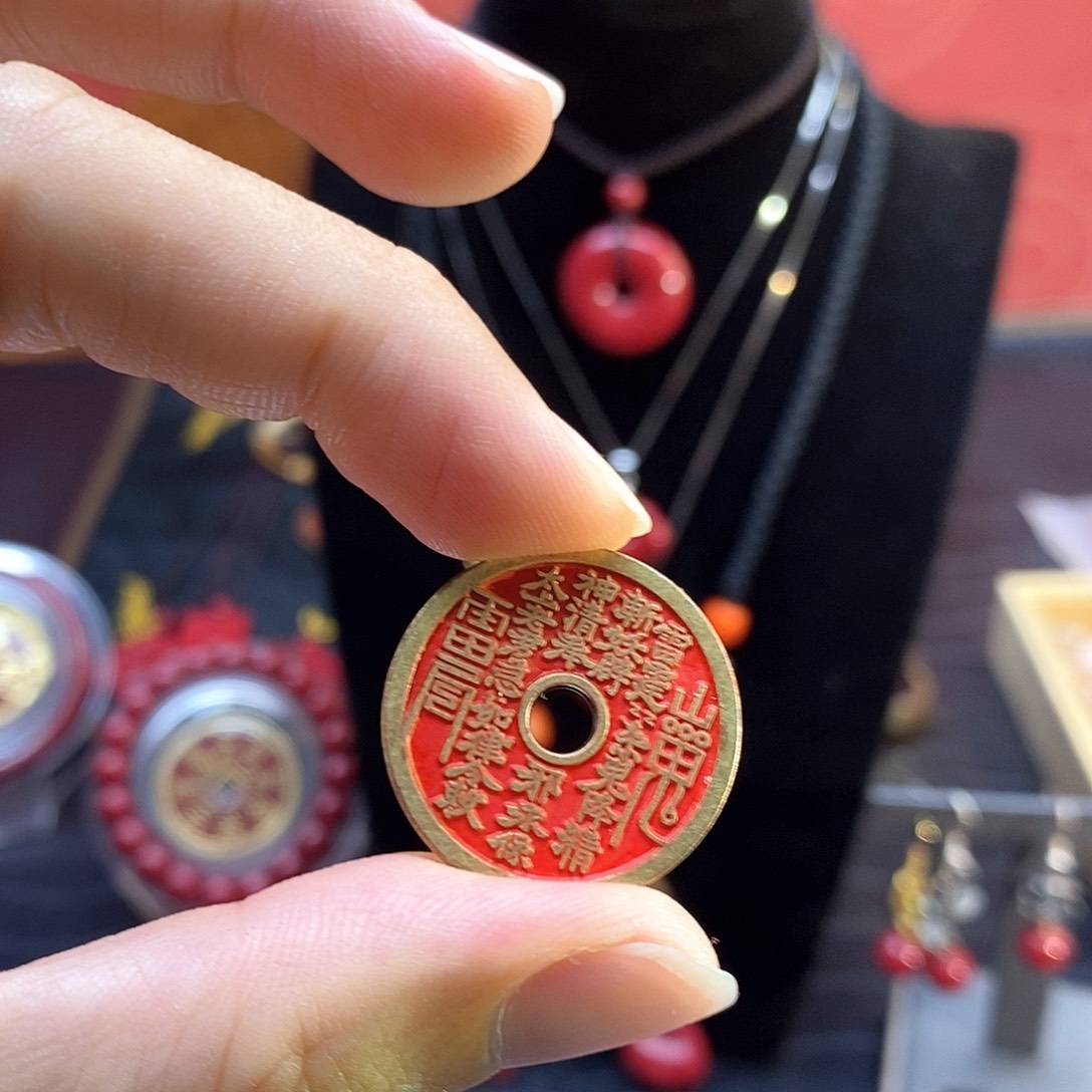 天然辰砂小山花钱