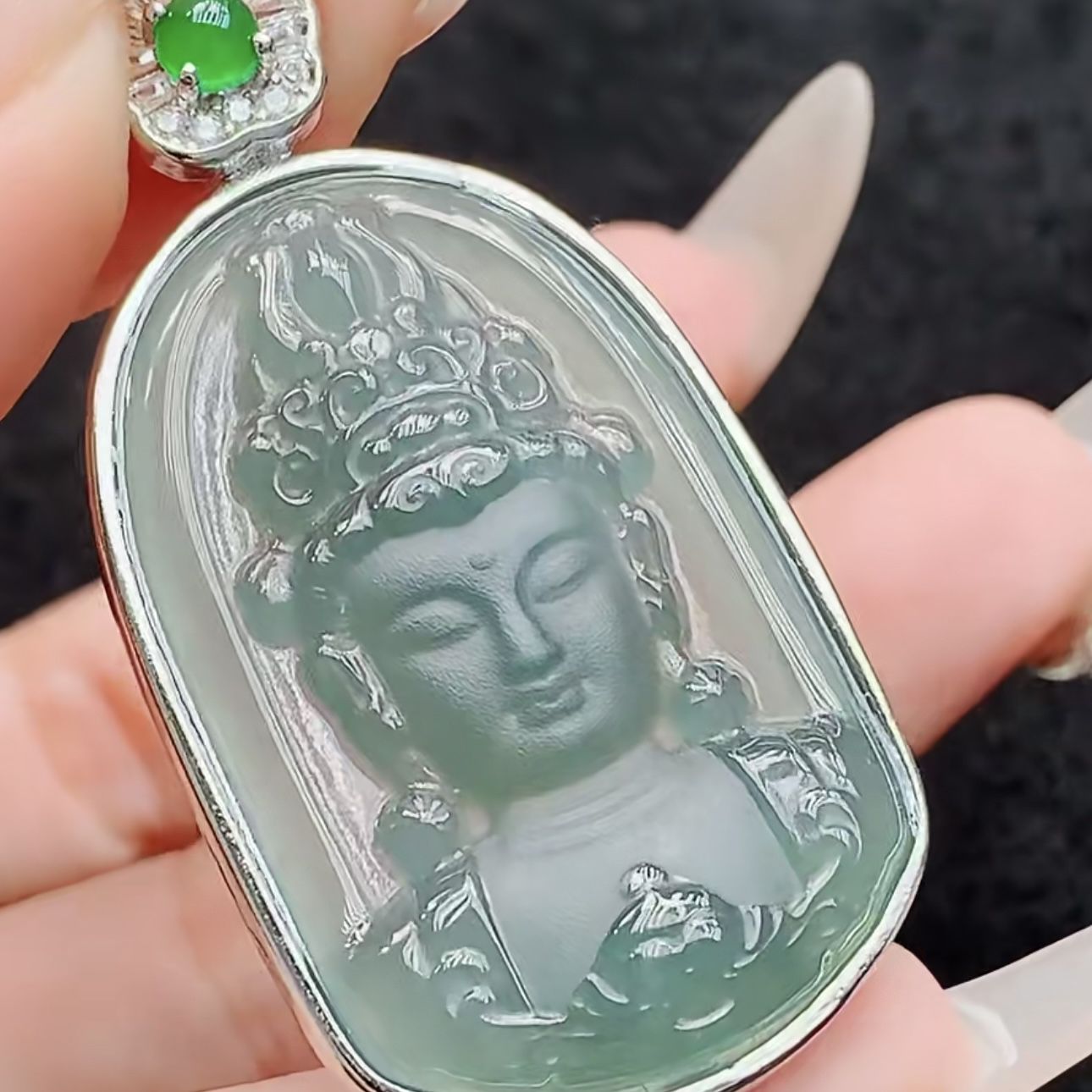 天然翡翠A货冰种观音头