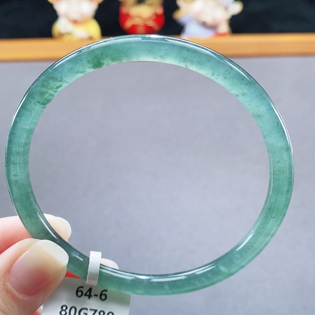 翡翠未镶嵌手镯50