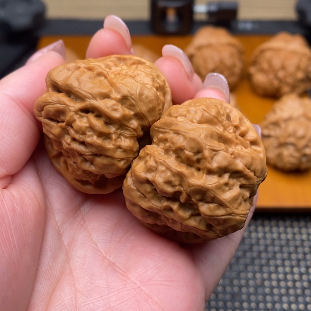 文玩核桃把件边39左右