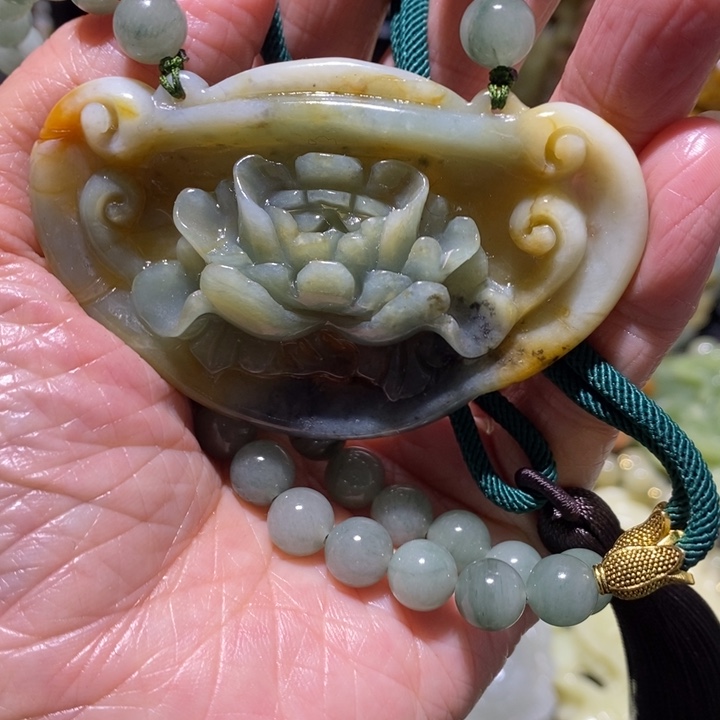 岫玉岫玉吊坠未镶嵌