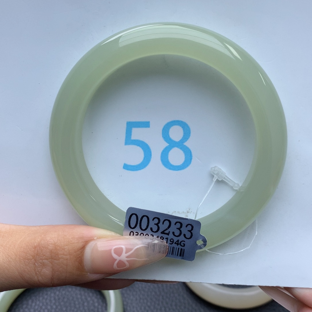 和田玉手镯未镶嵌笑****H