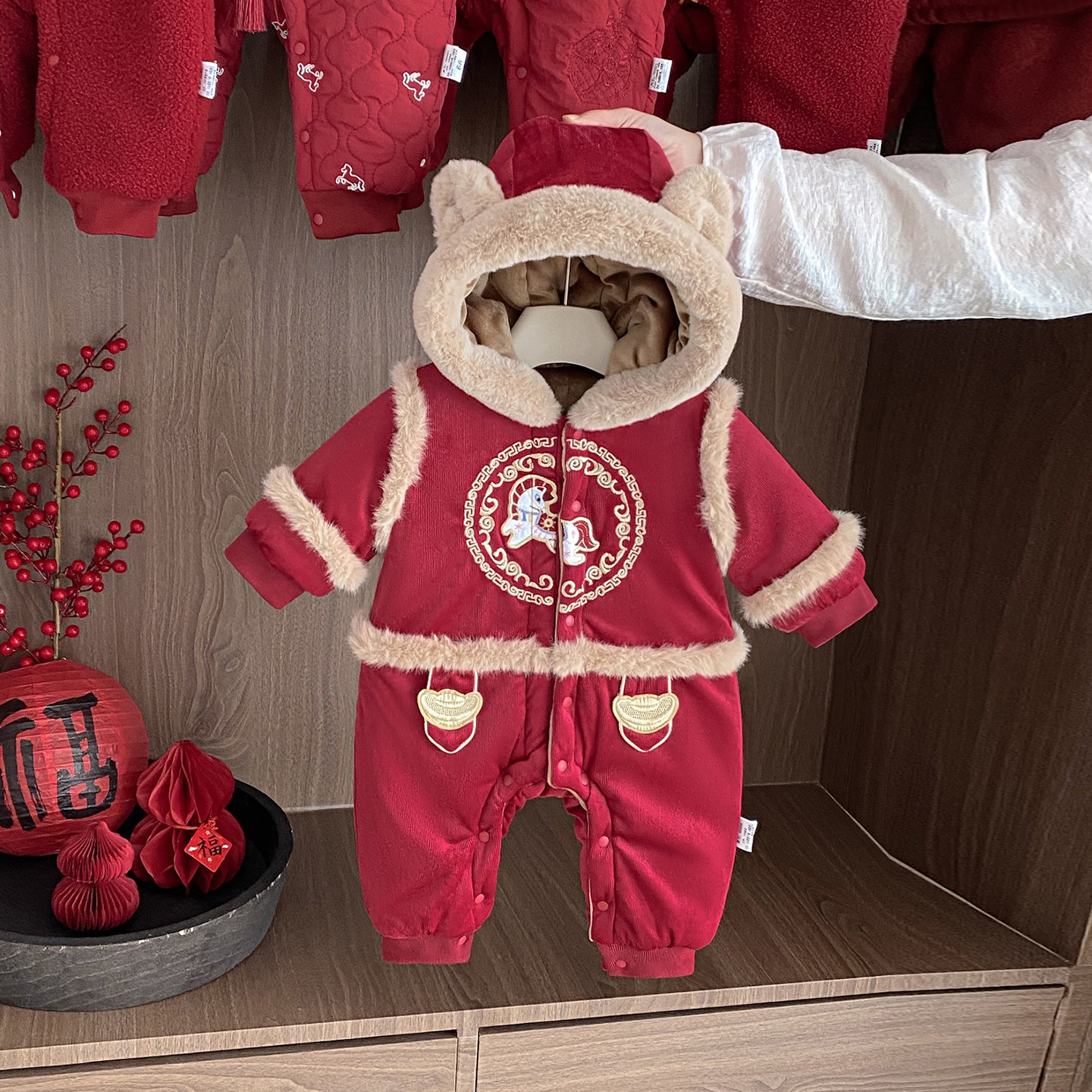 婴儿拜年服冬装过年新年装分连体衣外出服棉服男宝宝喜宴衣服加厚