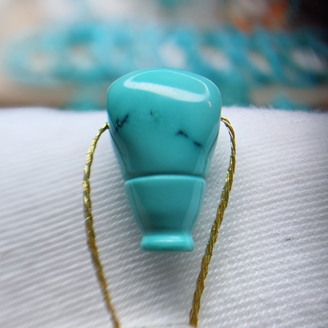 绿松石配饰未镶嵌