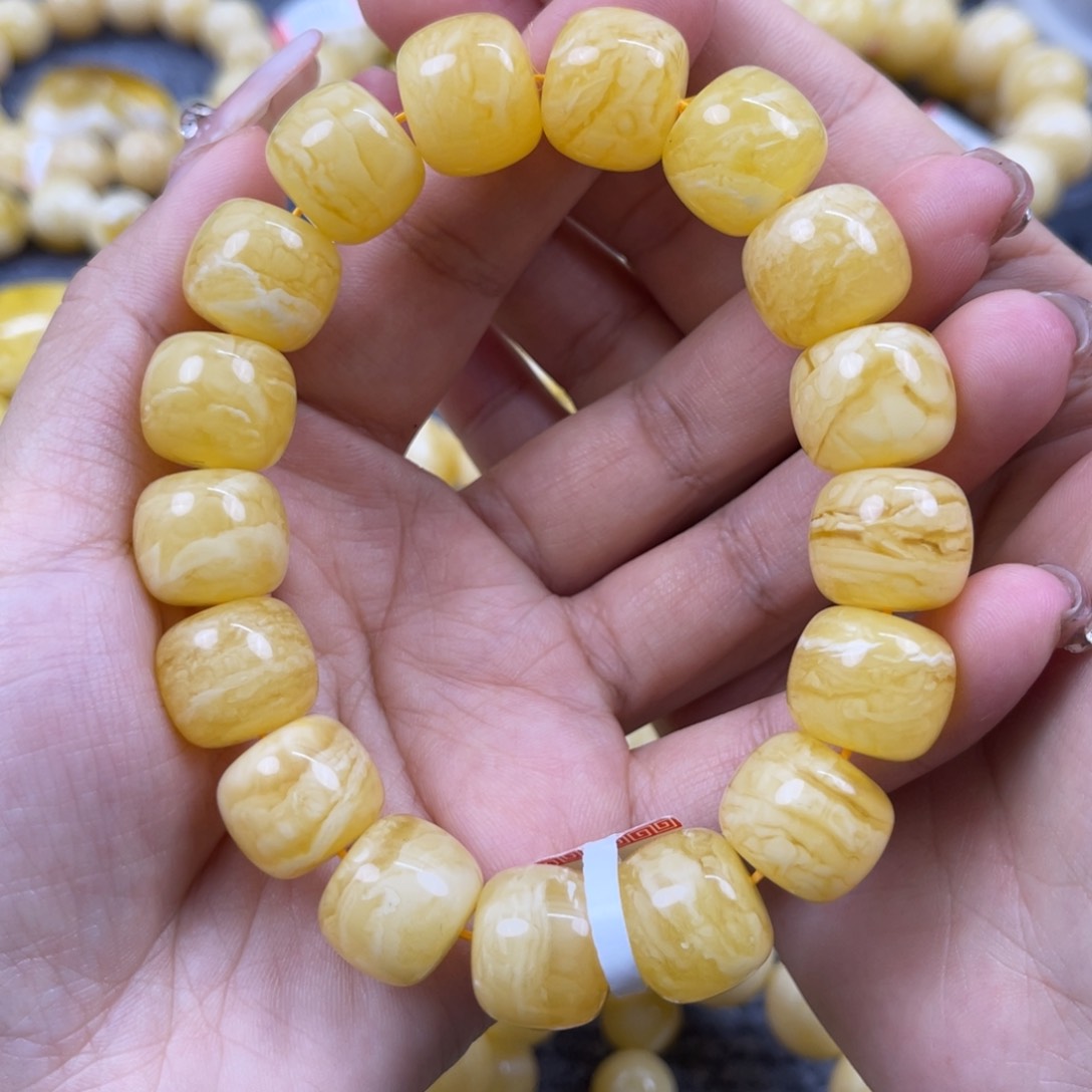 琥珀裸石未镶嵌尺寸14.8