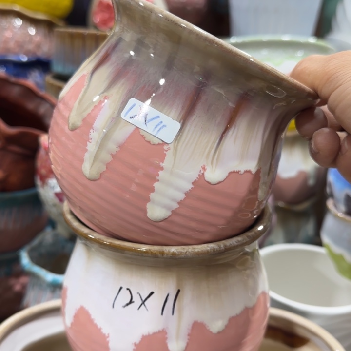 凑9块包邮，有孔，不清楚问客服