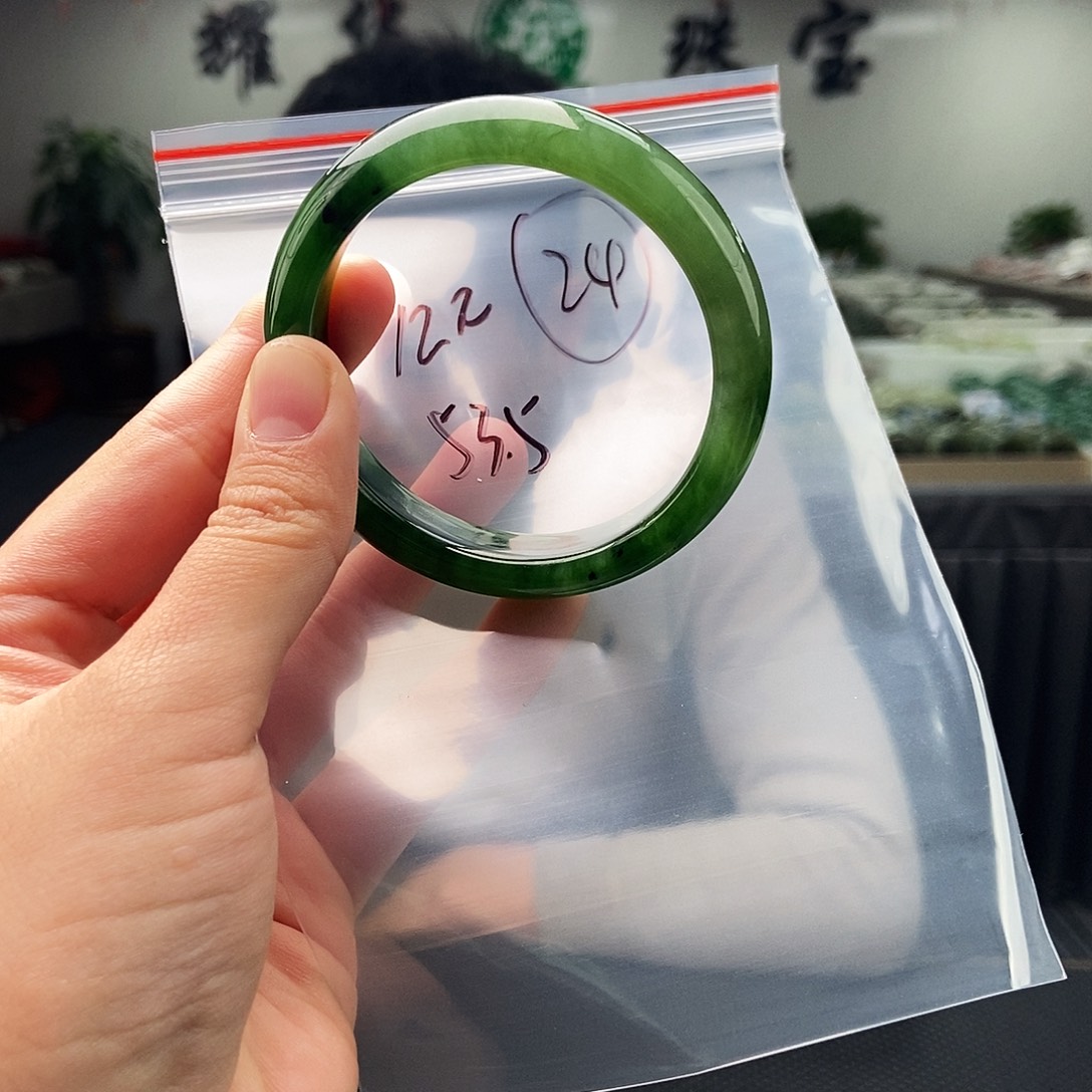 和田玉未镶嵌手镯拍一发一