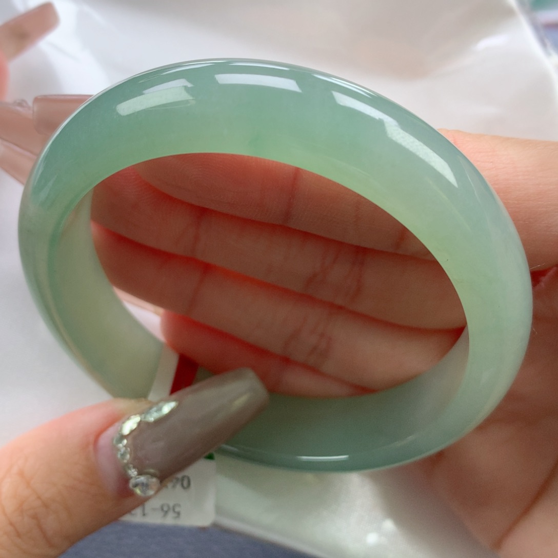 翡翠手镯未镶嵌56.8正圈强推款