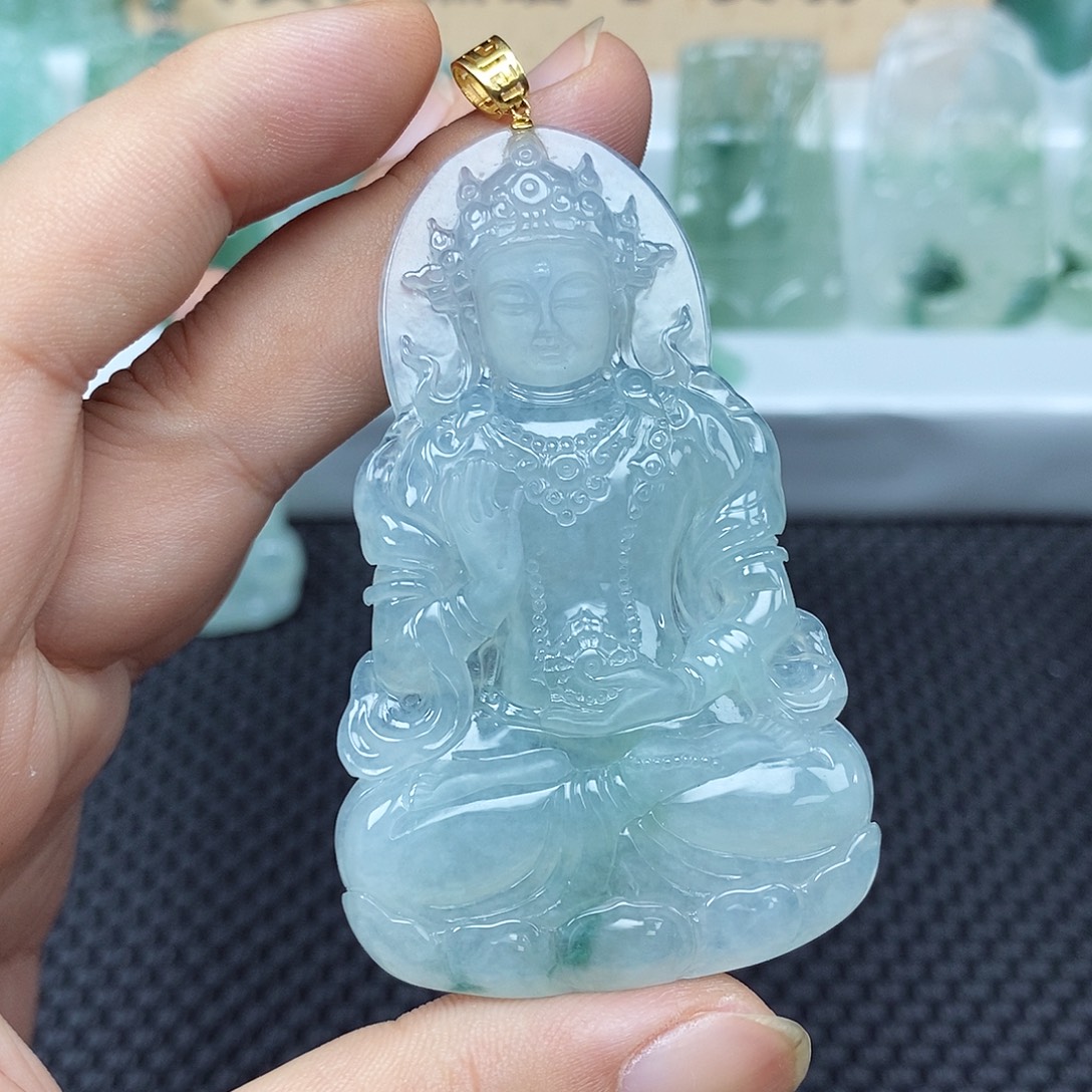 军***梦翡翠未镶嵌颈饰翡翠