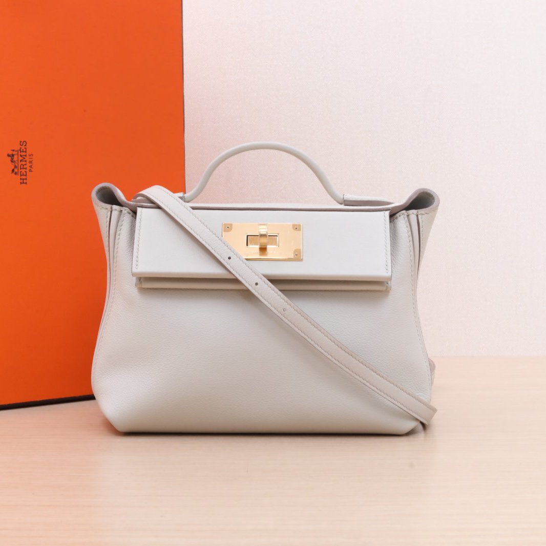 99新 Hermes/爱马仕 小花姑姑944535 2424 Mini 21 冰川白 B刻包