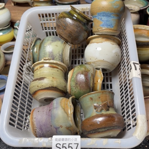 紫砂花盆微瑕557口径5厘米左右