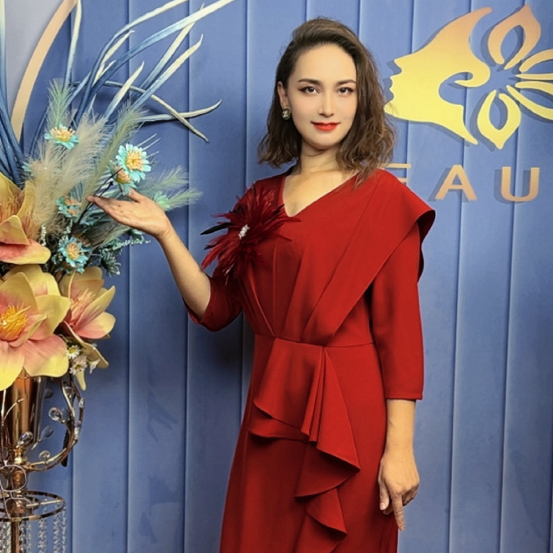 气质优雅显瘦酒红色遮肚子结婚婚宴宴会礼服连衣裙