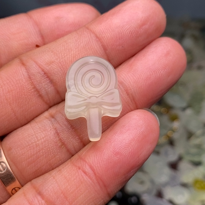 蛇纹石玉颈饰合金132
