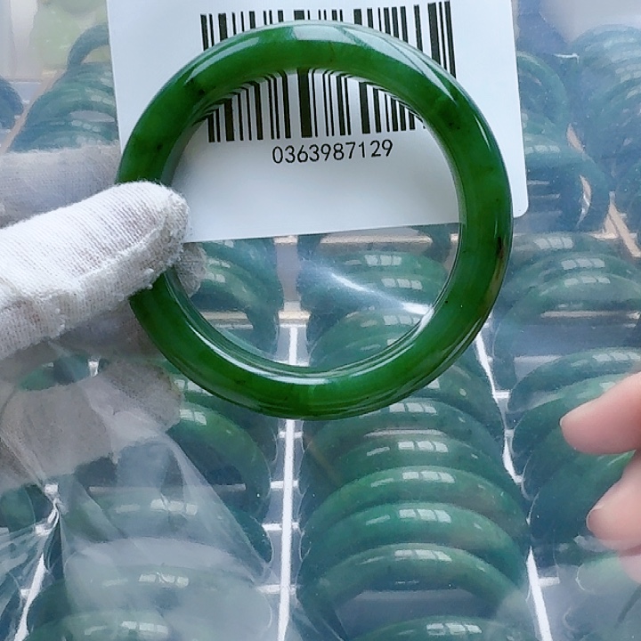 和田玉（碧玉）手镯未镶嵌56.8