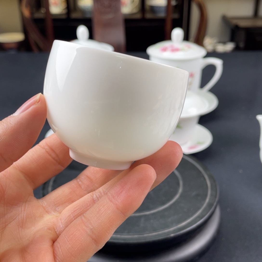 瓷片轻工业陶瓷研究所