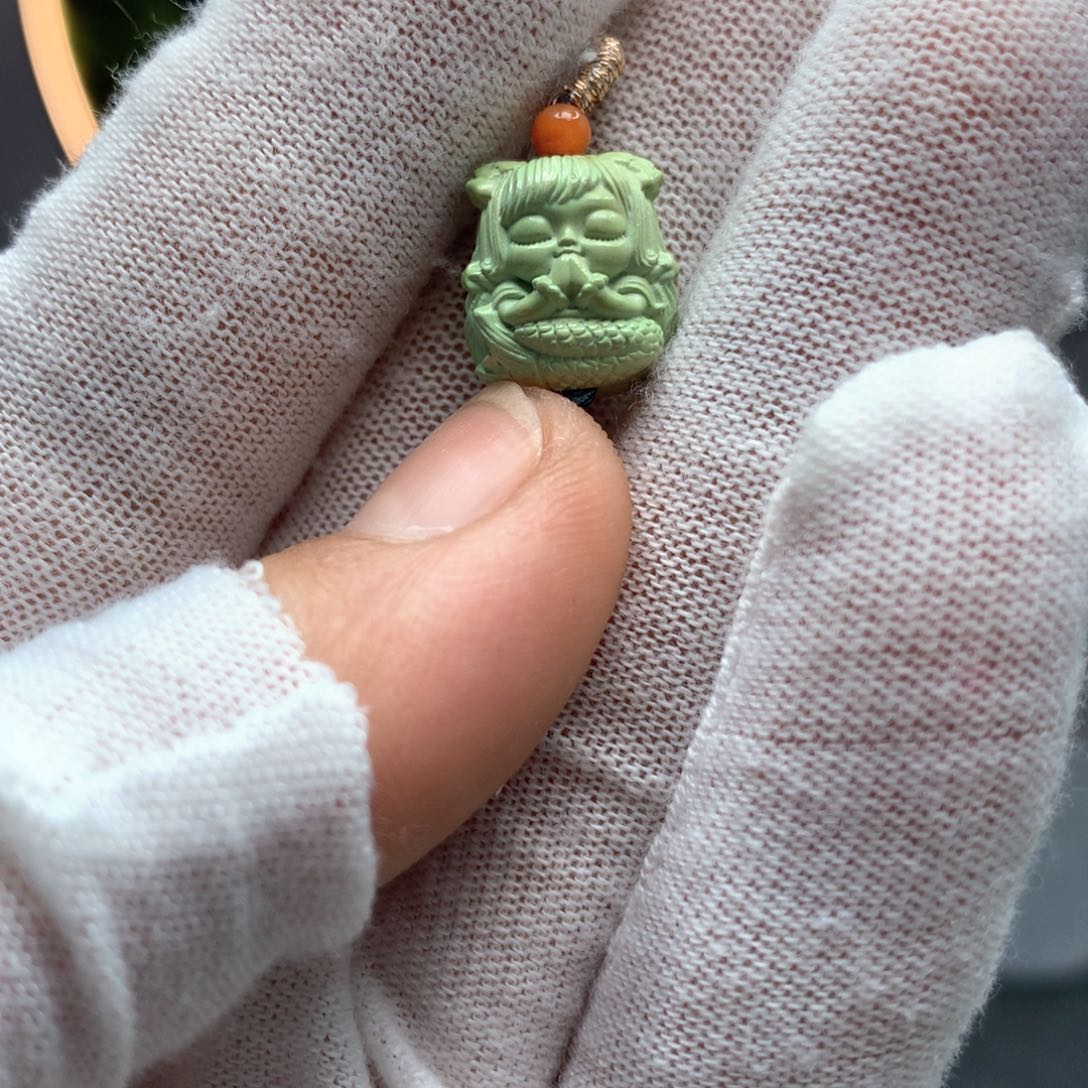 绿松石未镶嵌挂件