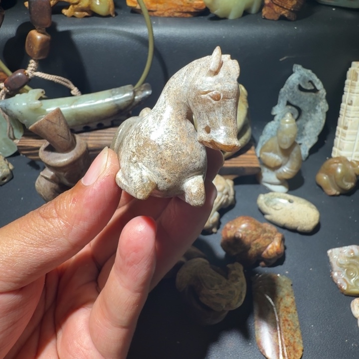 *****和田玉未镶嵌车挂