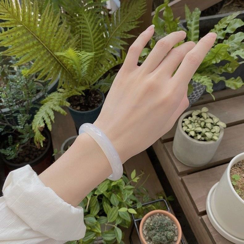 天然玛瑙手镯玉石镯子玉髓镯子白月光手镯冰透手环 多样性发其一