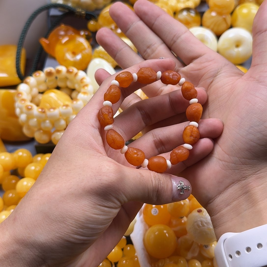 蜜蜡珠宝奇石未镶嵌