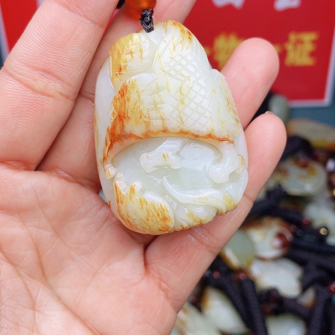 和田玉颈饰未镶嵌