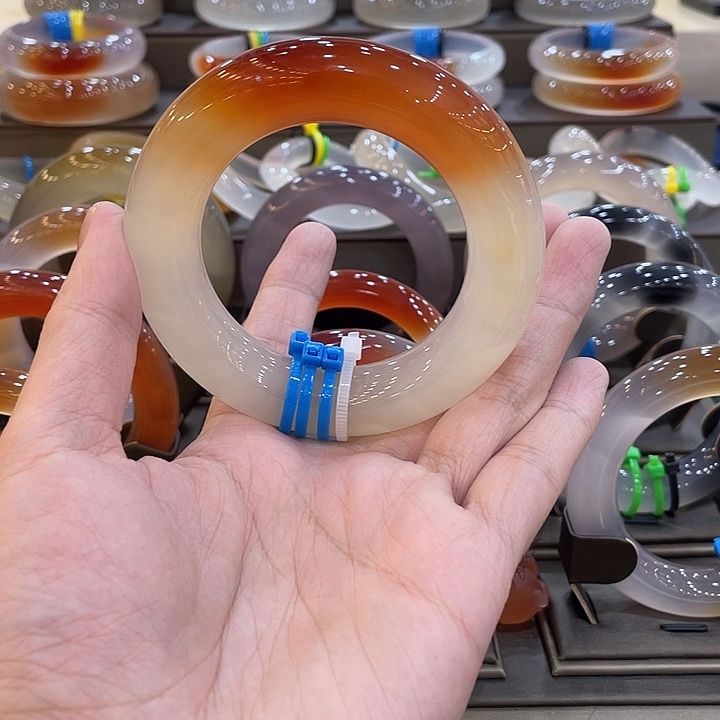 玛瑙/玉髓未镶嵌手镯11