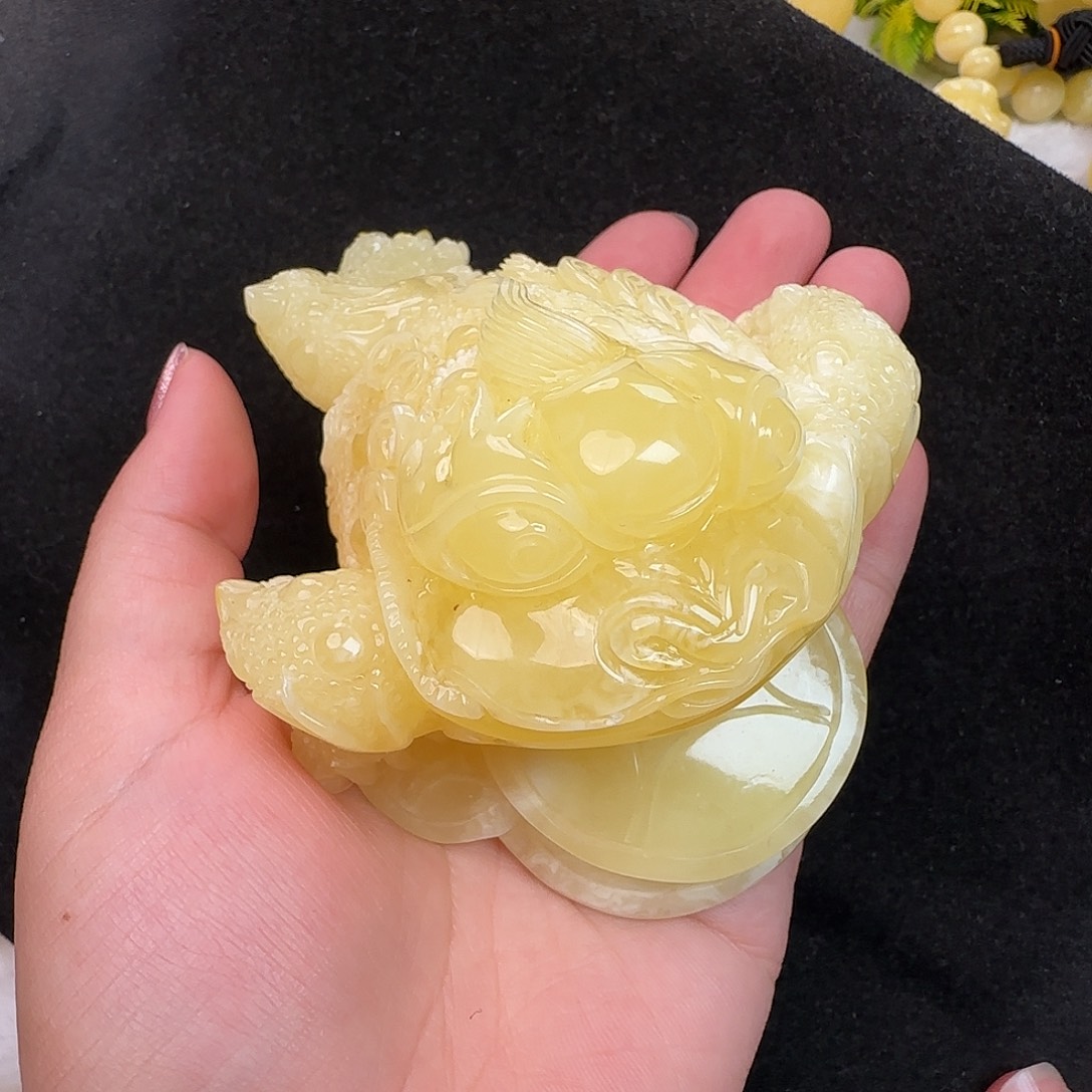 蜜蜡未镶嵌珠宝奇石