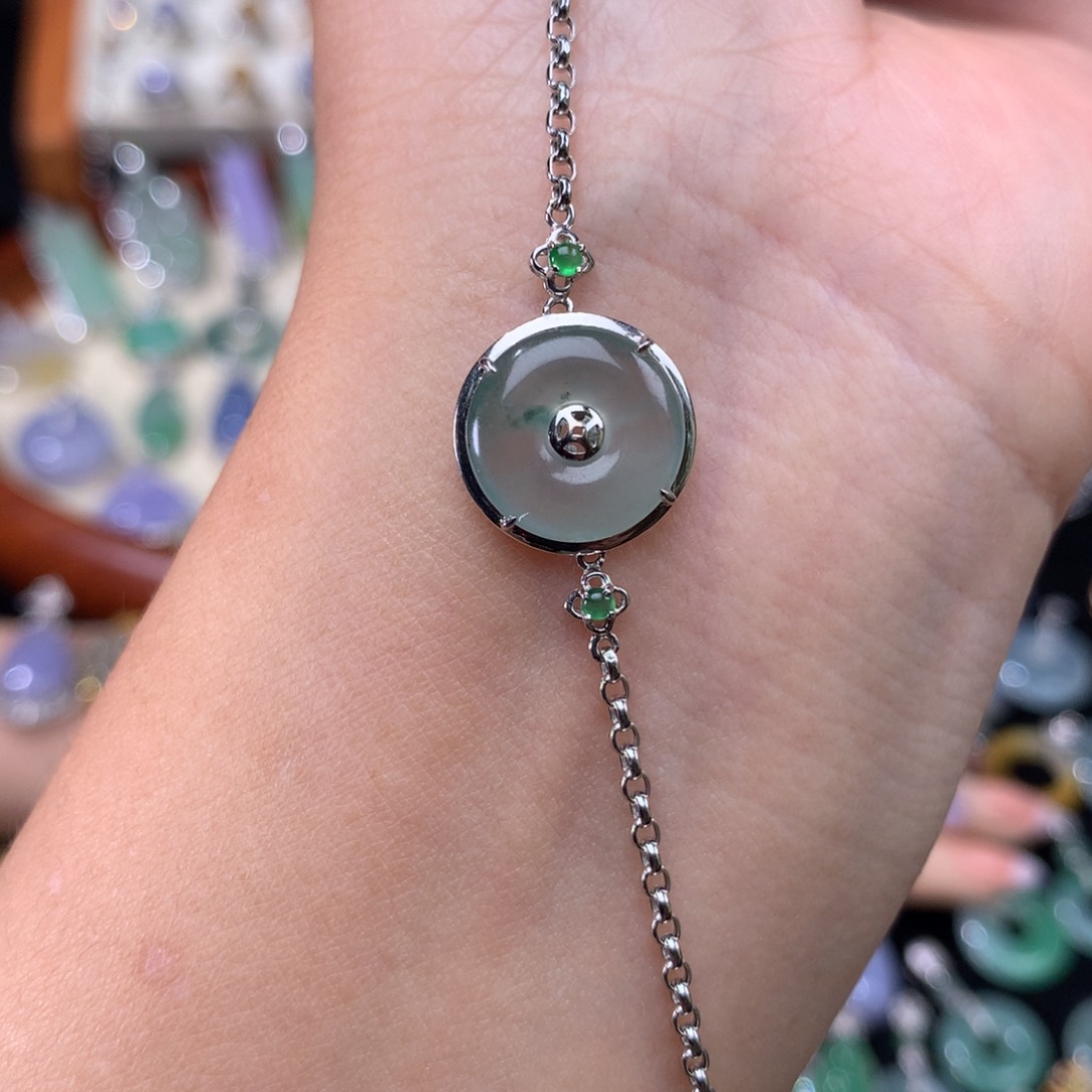 18K金镶嵌手链翡翠平安扣手链