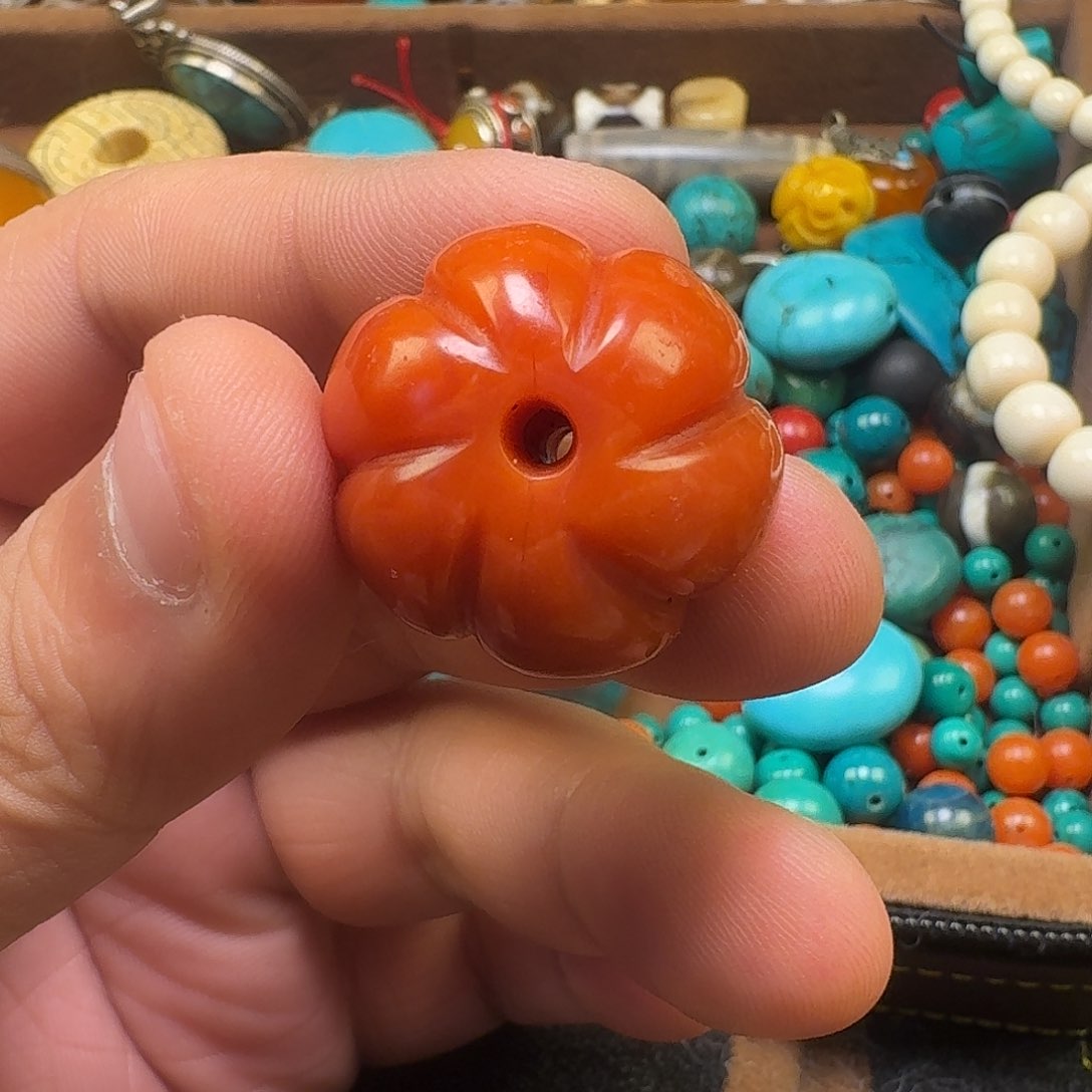 藏传南南红红瓜珠