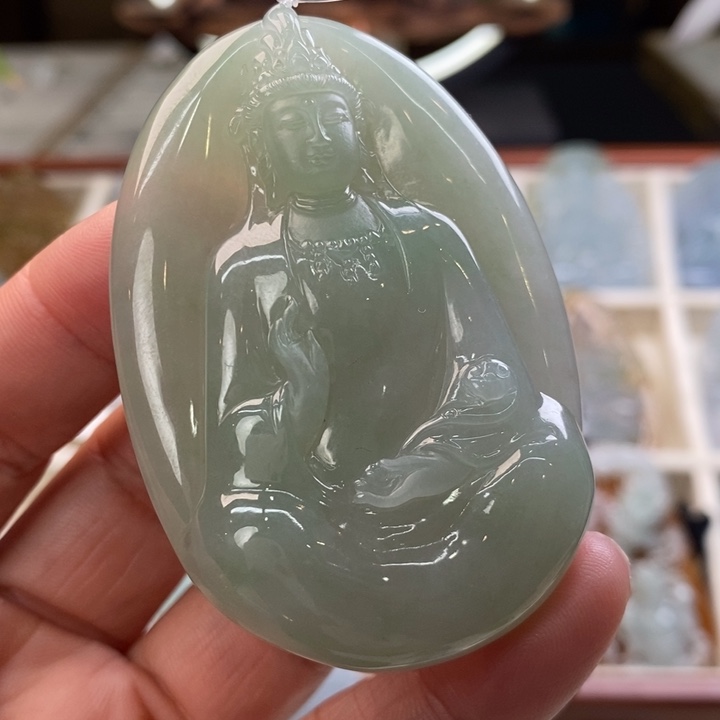 翡翠颈饰未镶嵌蛋*哥翡翠