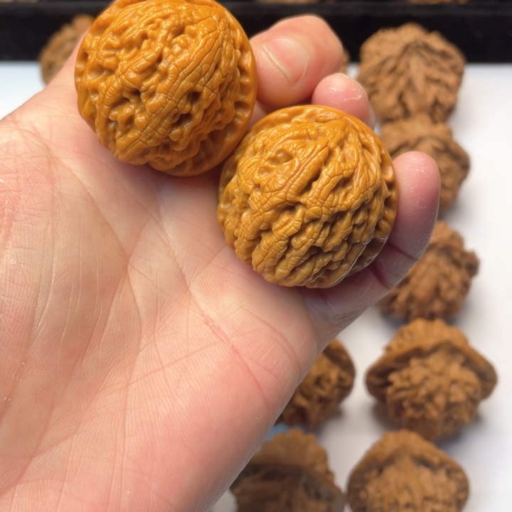 文玩核桃把件文玩城的小伙伴