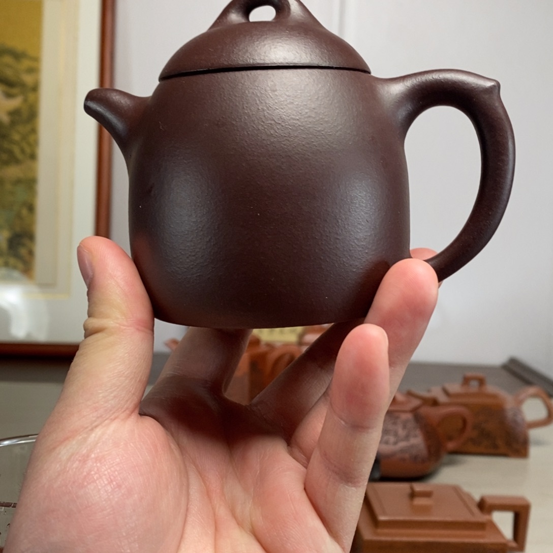 紫砂茶壶原矿泥料传统工艺制作