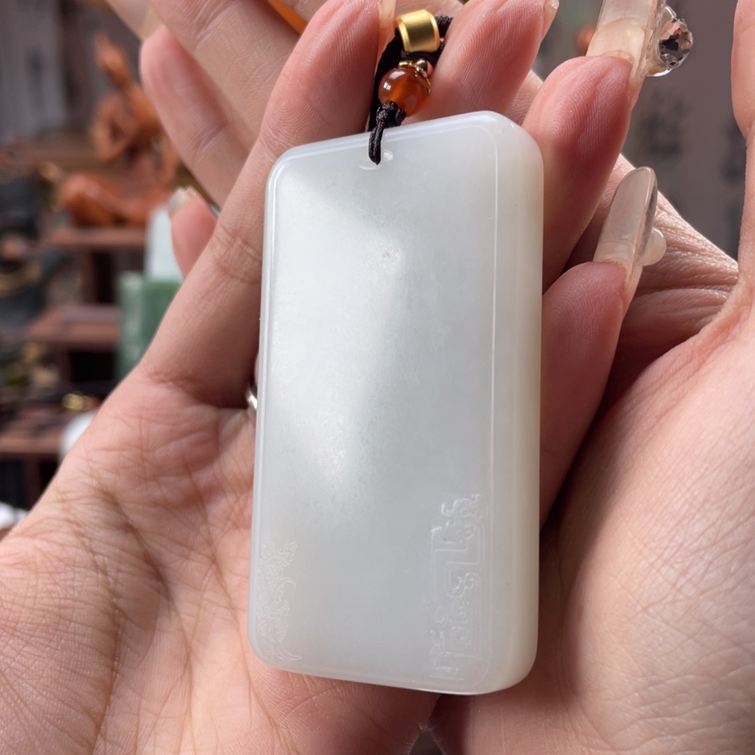 和田玉（糖玉）颈饰未镶嵌