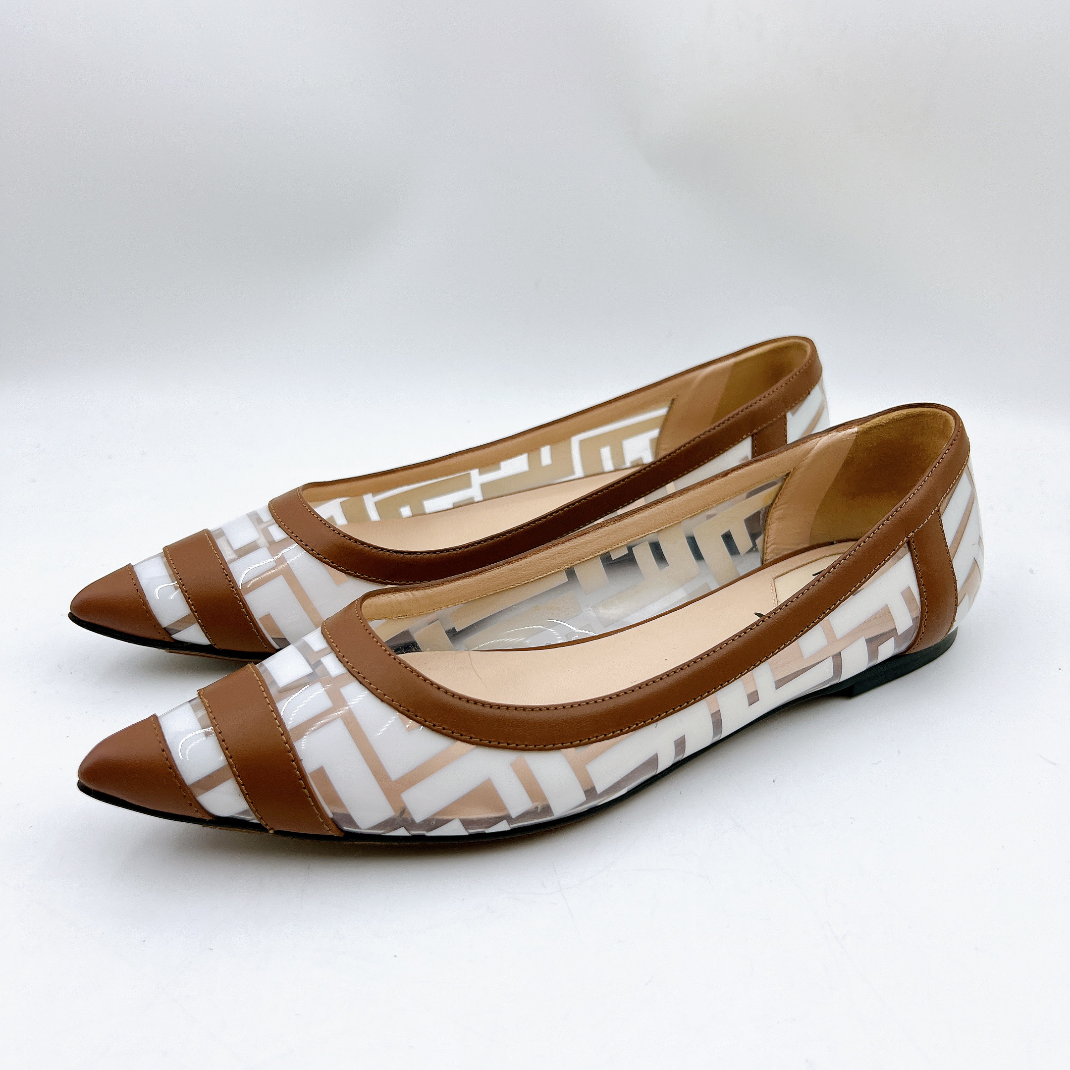 95新 FENDI/芬迪 36.5码/经典满印平底凉鞋/BM00857