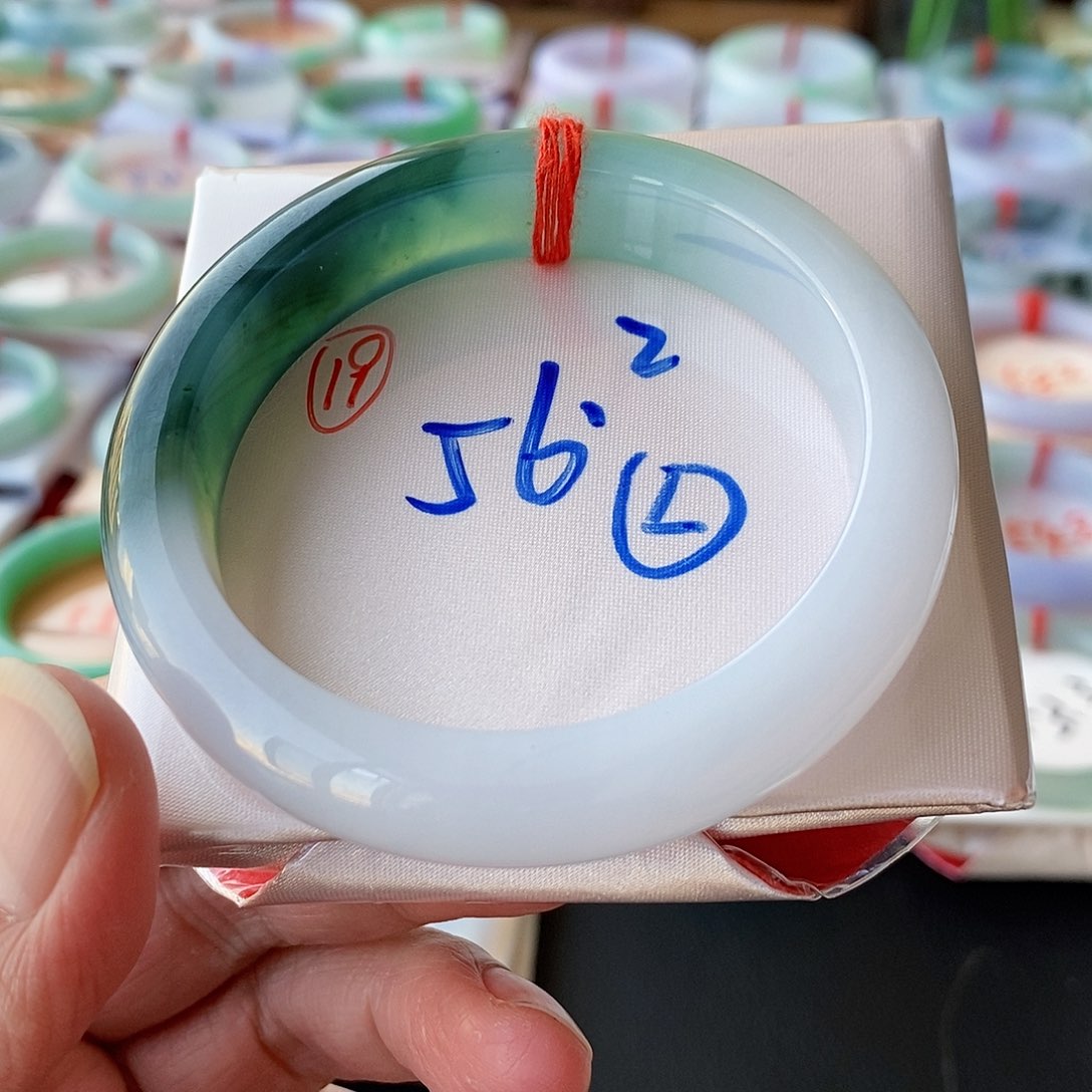 翡翠手镯未镶嵌19号链接
