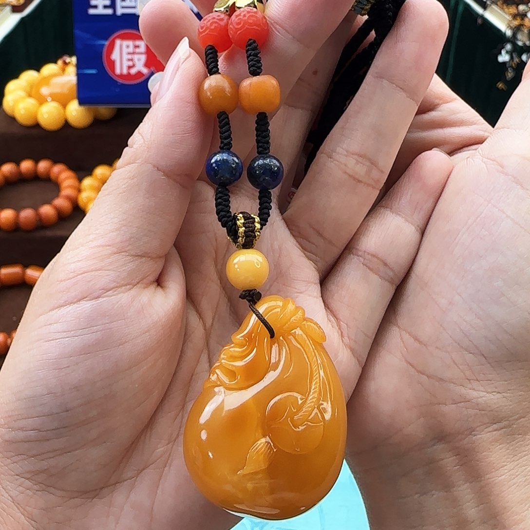 琥珀颈饰未镶嵌吊坠