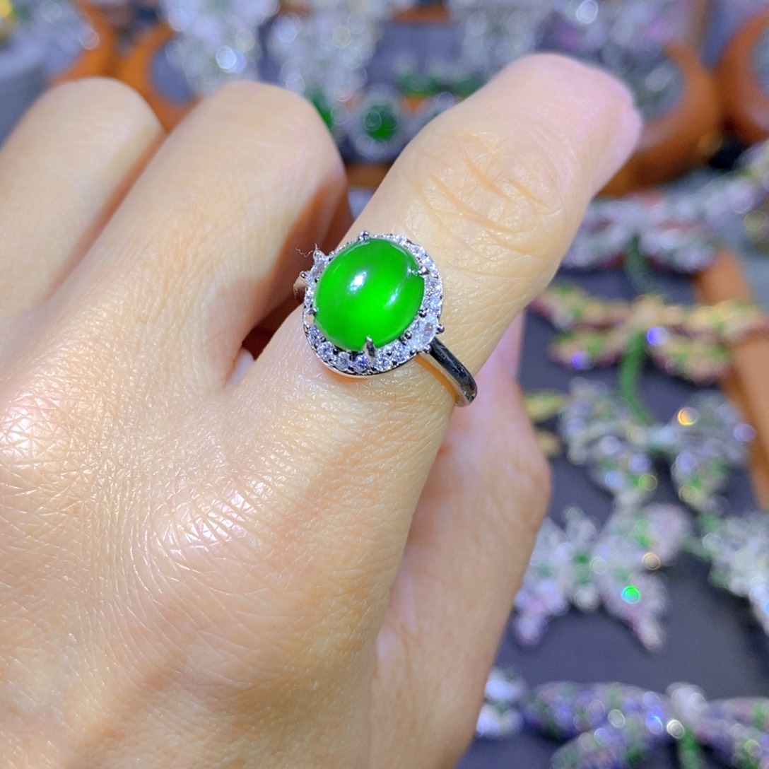 翡翠颈饰银S925镶嵌天然翡翠