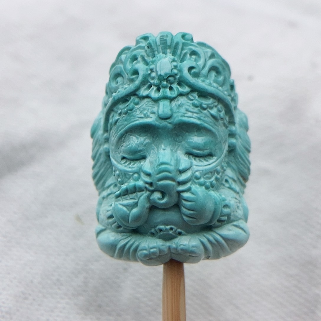 绿松石未镶嵌颈饰