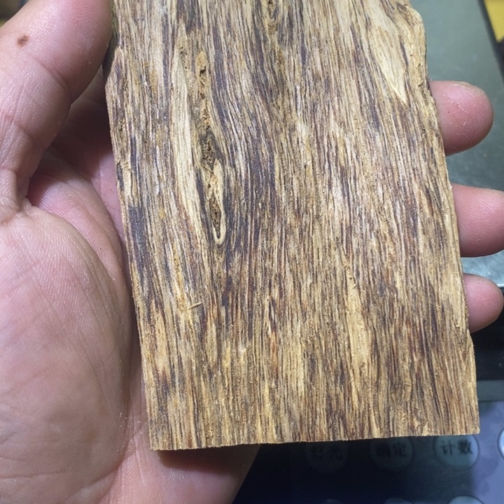 沉香沉香碎屑四**生柬埔寨