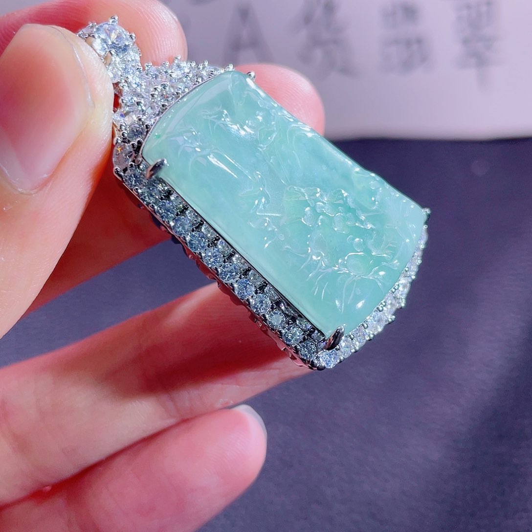 翡翠颈饰未镶嵌888888888