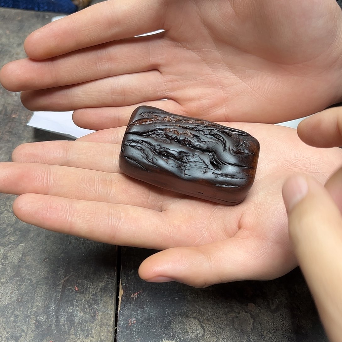 大叶紫檀（黑酸枝木类）