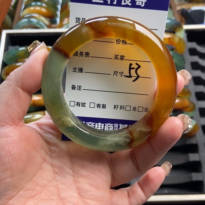 蛇纹石玉未镶嵌手镯手串