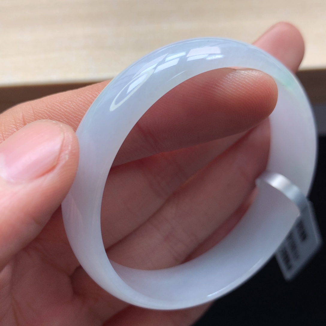 未镶嵌手镯翡翠手镯