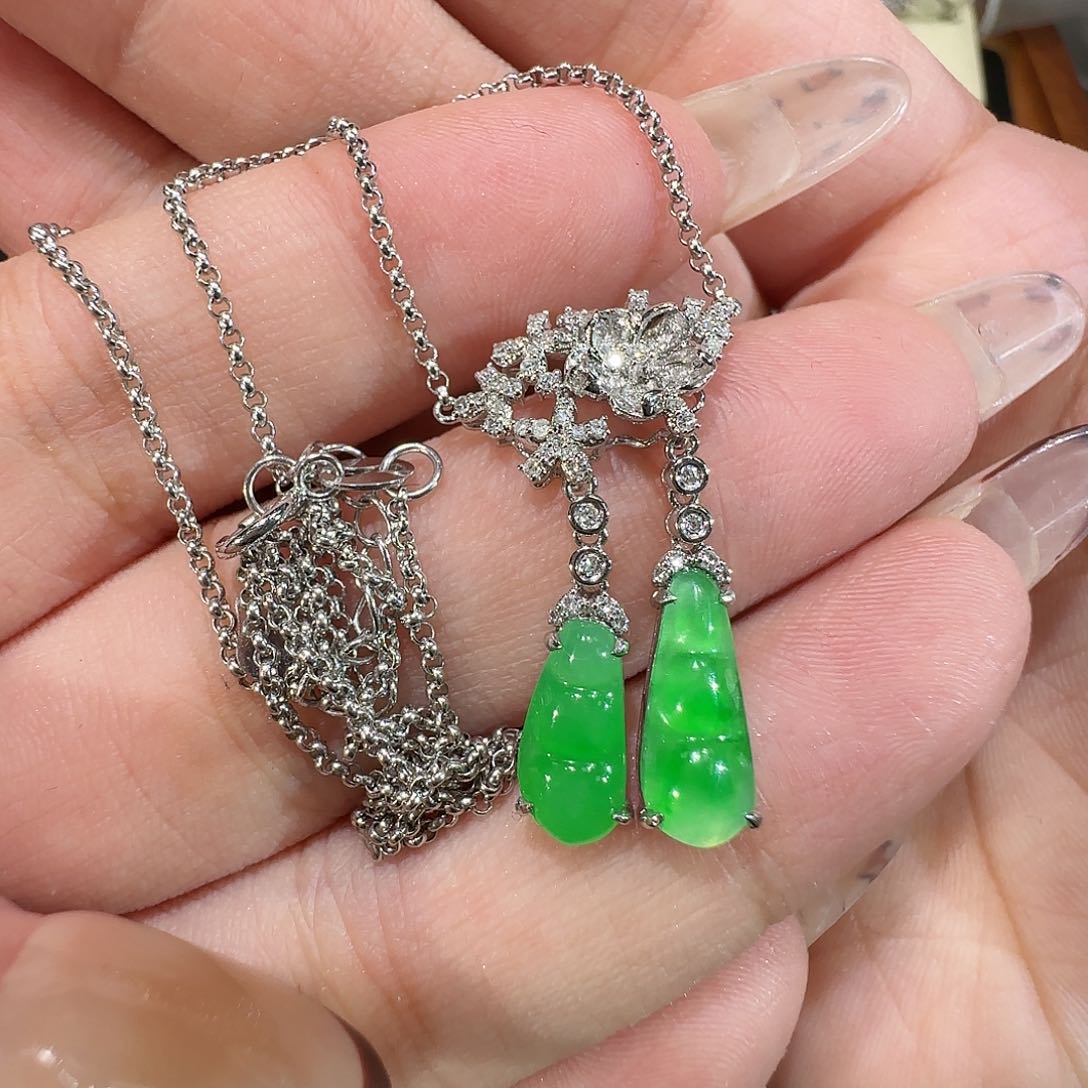 【闪购商品】颈饰18K金镶嵌翡翠