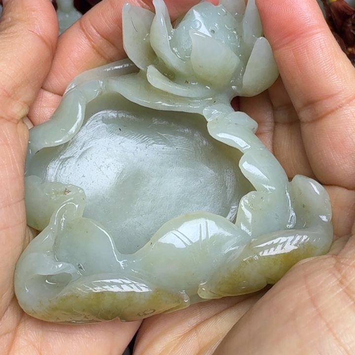 路***畅和田玉未镶嵌挂件