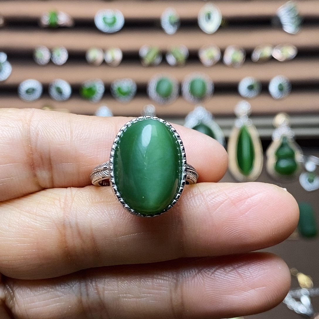 吊坠(不含链)银S925镶嵌和田玉（碧玉）戒指