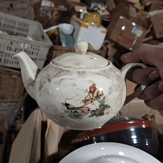 茶盏陶瓷盘子碗啥都有