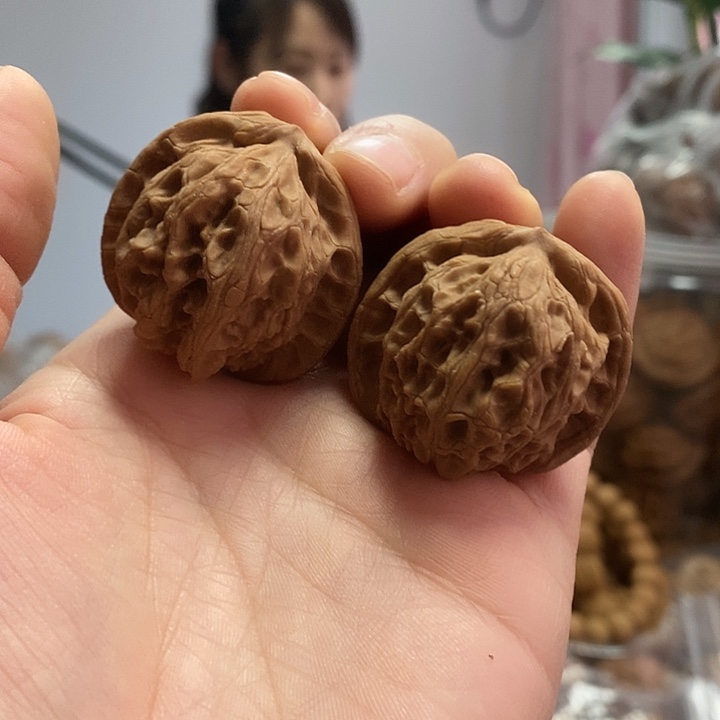 把件文玩核桃35.5蜡皮赤灵子小众练手