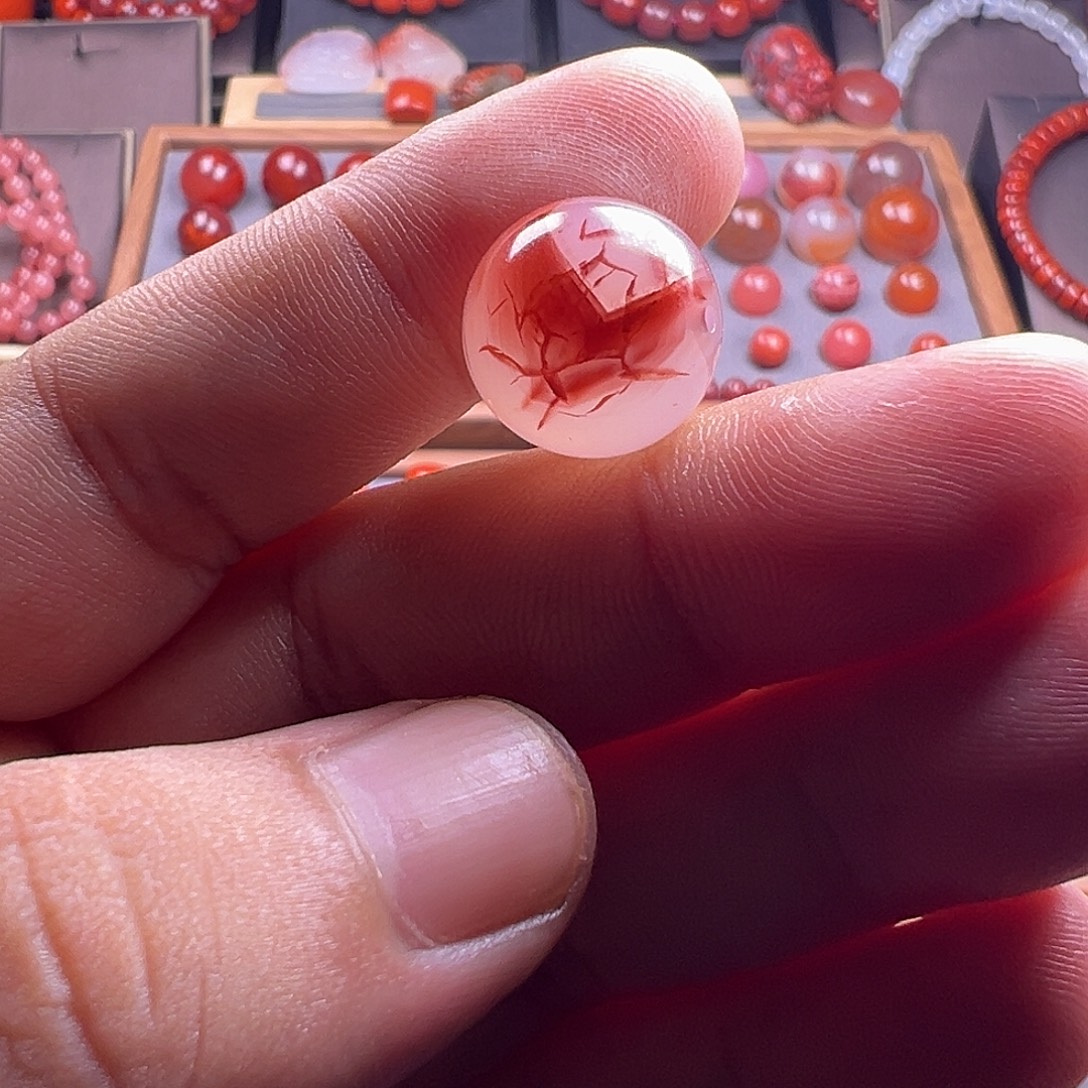 南红玛瑙未镶嵌珠宝奇石