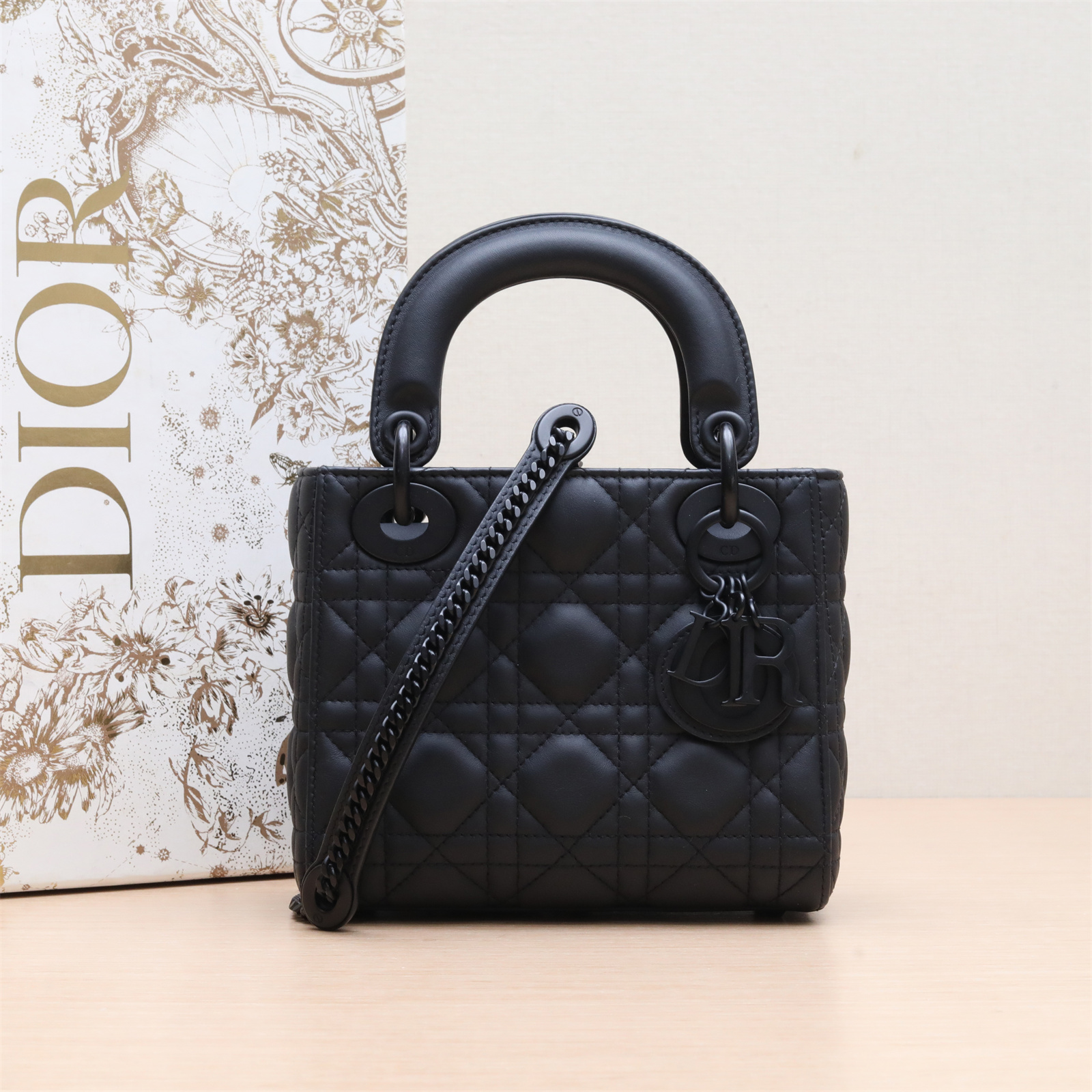 95新 DIOR/迪奥 小花双双 戴妃包 三格 黑色 皮革S 磨砂扣 2020